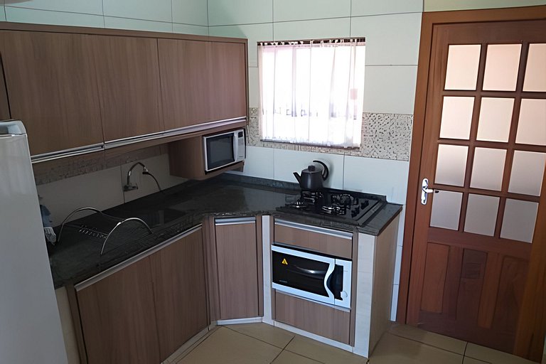 Apto03. Garopaba perto da praia e centro