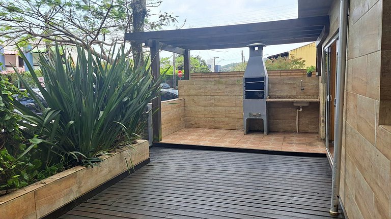 Apto 05 em Garopaba próximo  a praia